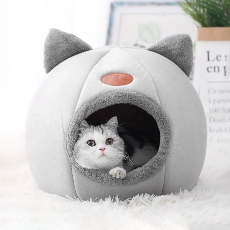 Deep Sleep Winter Cat Bed – Cozy Cave Nest for Cats & Small Dogs