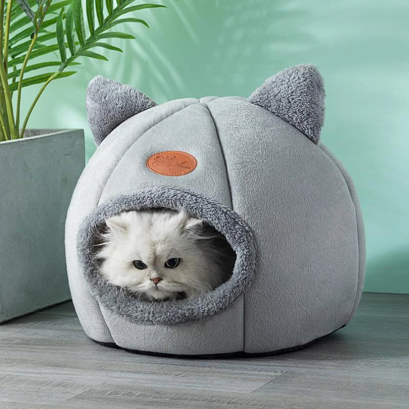 Deep Sleep Winter Cat Bed – Cozy Cave Nest for Cats & Small Dogs